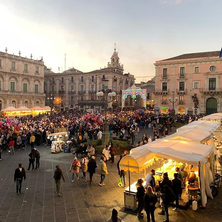 La Suite Di Piazza Dell'Universita Catania Bagian luar foto