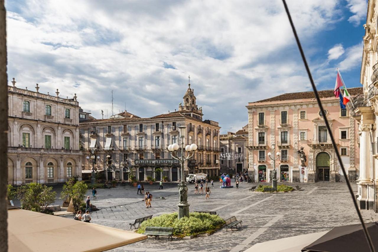 La Suite Di Piazza Dell'Universita Catania Bagian luar foto