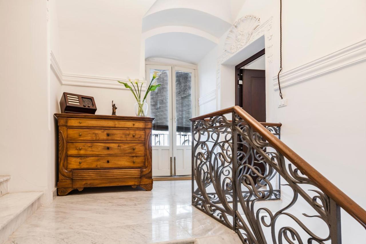 La Suite Di Piazza Dell'Universita Catania Bagian luar foto