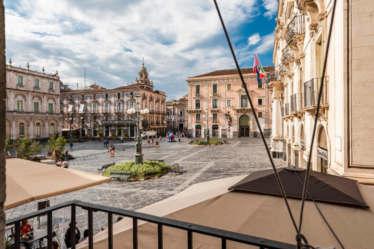 La Suite Di Piazza Dell'Universita Catania Bagian luar foto