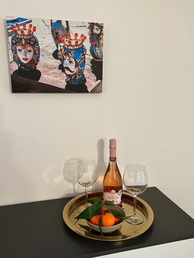 La Suite Di Piazza Dell'Universita Catania Bagian luar foto