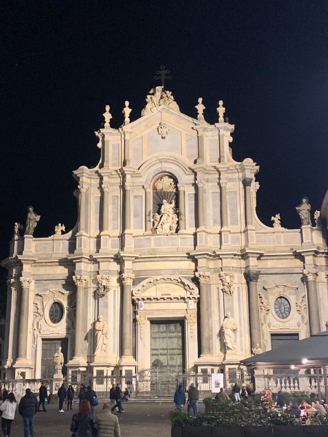 La Suite Di Piazza Dell'Universita Catania Bagian luar foto