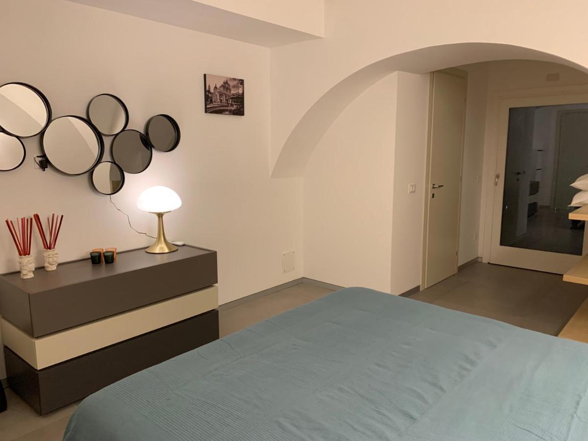 La Suite Di Piazza Dell'Universita Catania Bagian luar foto